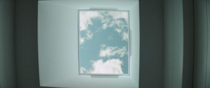 Кадр з фільму Низько