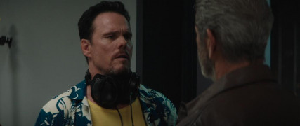 Кадр з фільму У прямому ефірі