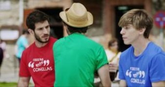 Кадр з фільму Кузени