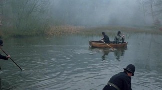 Кадр з фільму Агата