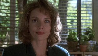 Кадр з фільму Мамині хлопчики