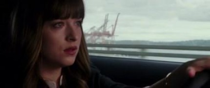 Кадр з фільму П'ятдесят відтінків свободи