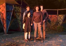 Кадр з фільму Темні уми