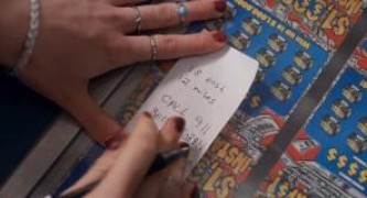 Кадр з фільму Гра з вогнем