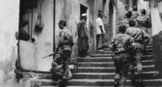 Кадр з фільму Битва за Алжир