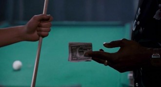 Кадр з фільму Колір грошей