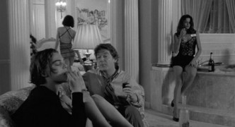 Кадр з фільму Знаменитість