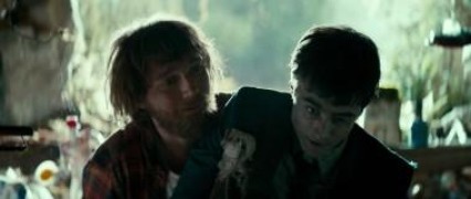 Кадр з фільму Людина – швейцарський ніж