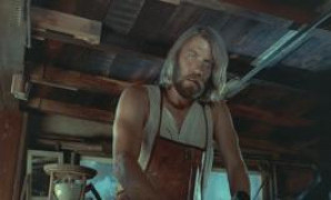 Кадр з фільму Джону дали зброю