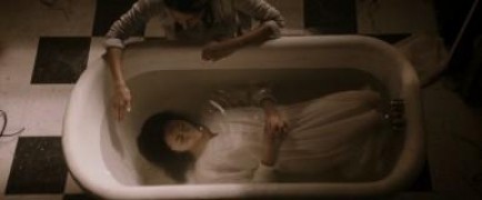 Кадр з фільму Надприродне