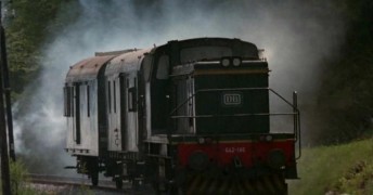 Кадр з фільму Потяг смерті
