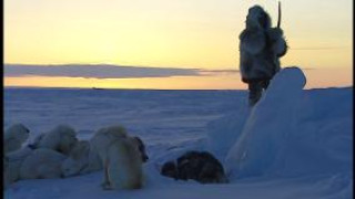 Кадр з фільму Атанаржуат: Швидкий Бігун