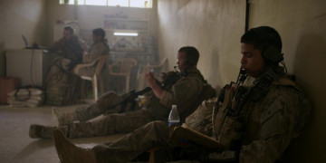 Кадр з фільму Бойові дії