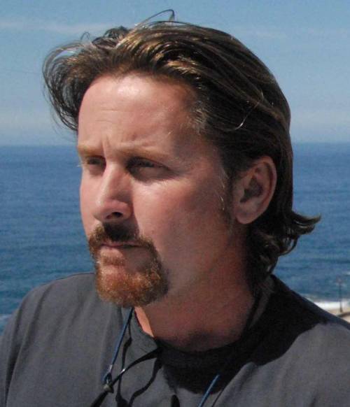 Фото Еміліо Естевес