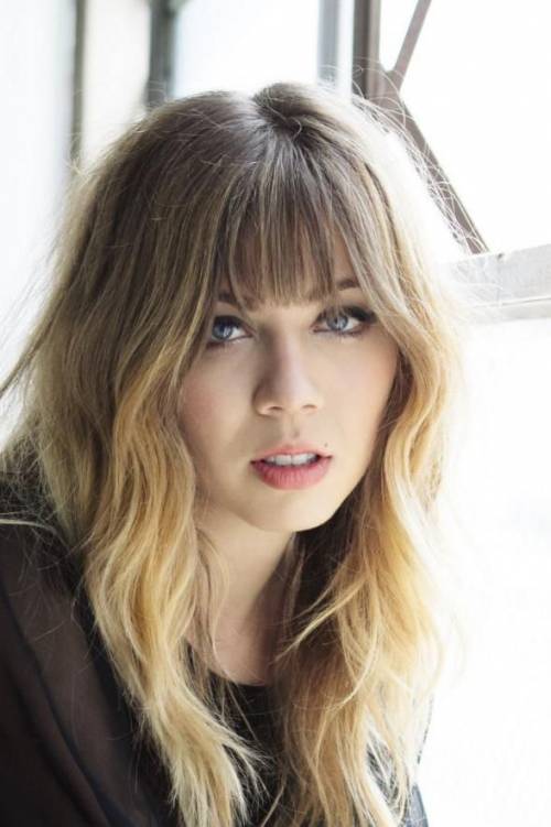 Фото Дженнет Маккарді