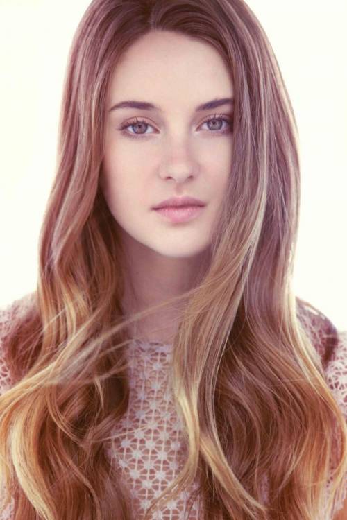 Фото Шейлін Вудлі