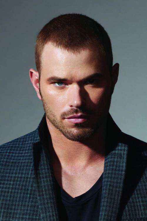 Фото Келлан Латс