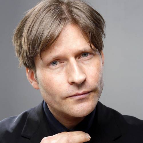 Фото Кріспін Гловер